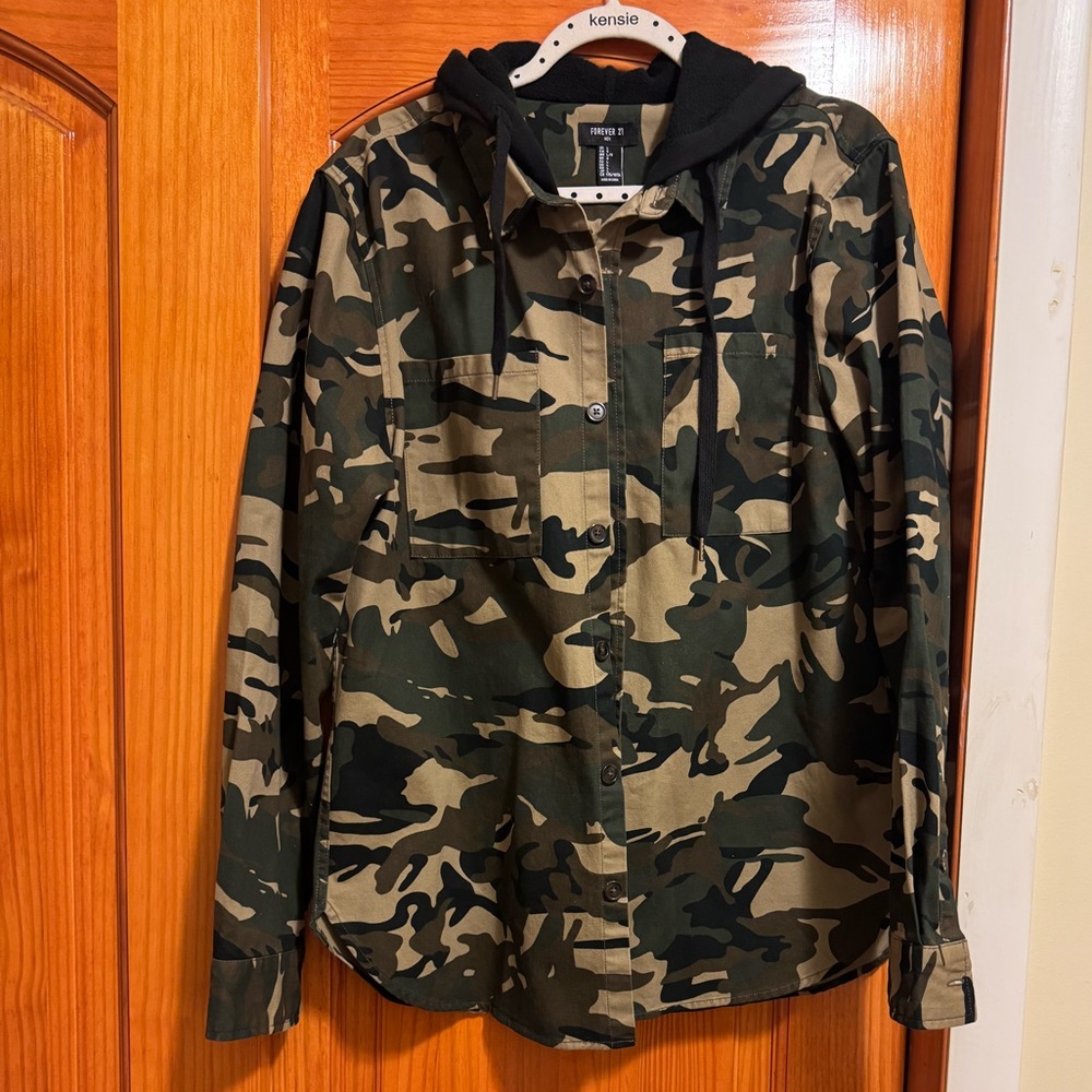 Forever 21 Men Camo Button Up Jacket Size Large